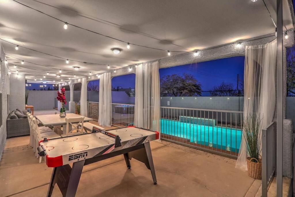 Cozy Desert Retreat - Pool, Spa, Views Henderson Bagian luar foto