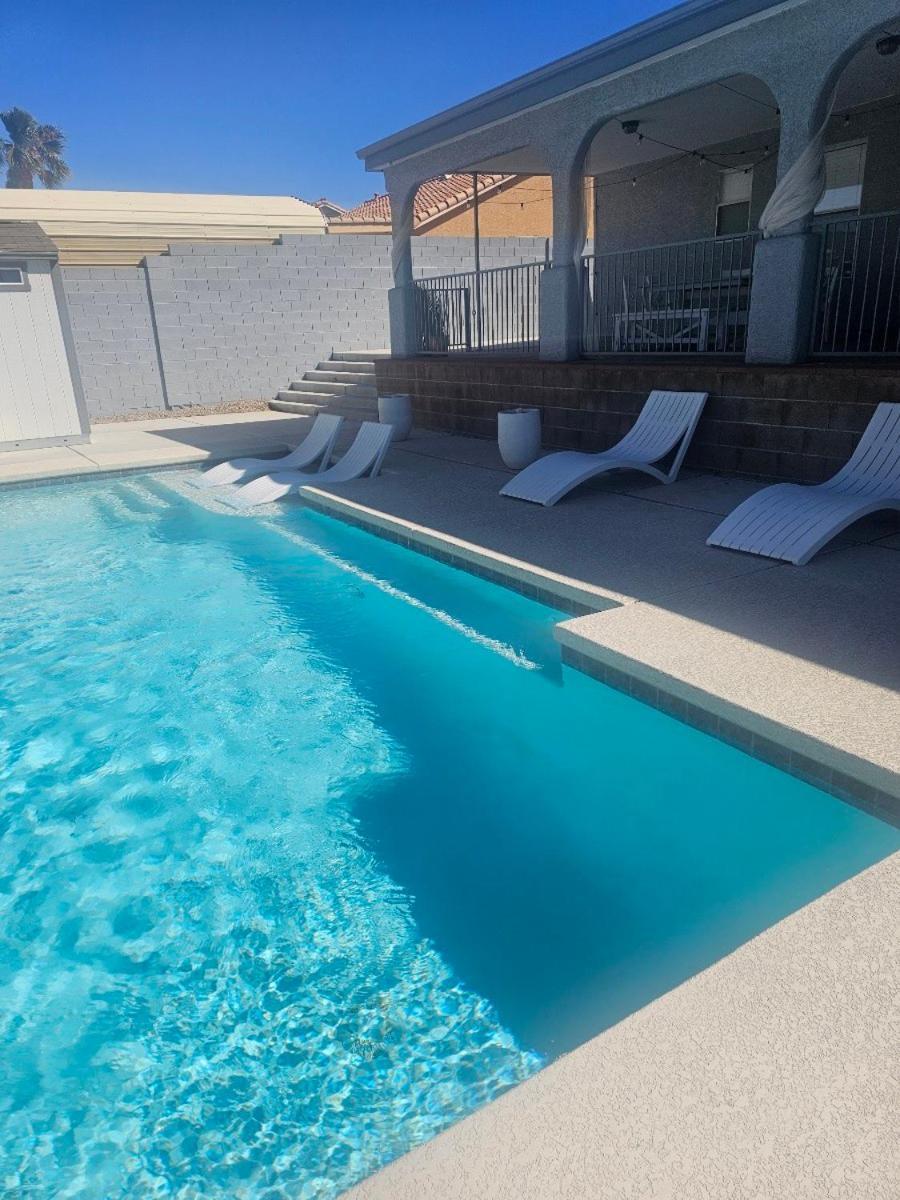 Cozy Desert Retreat - Pool, Spa, Views Henderson Bagian luar foto